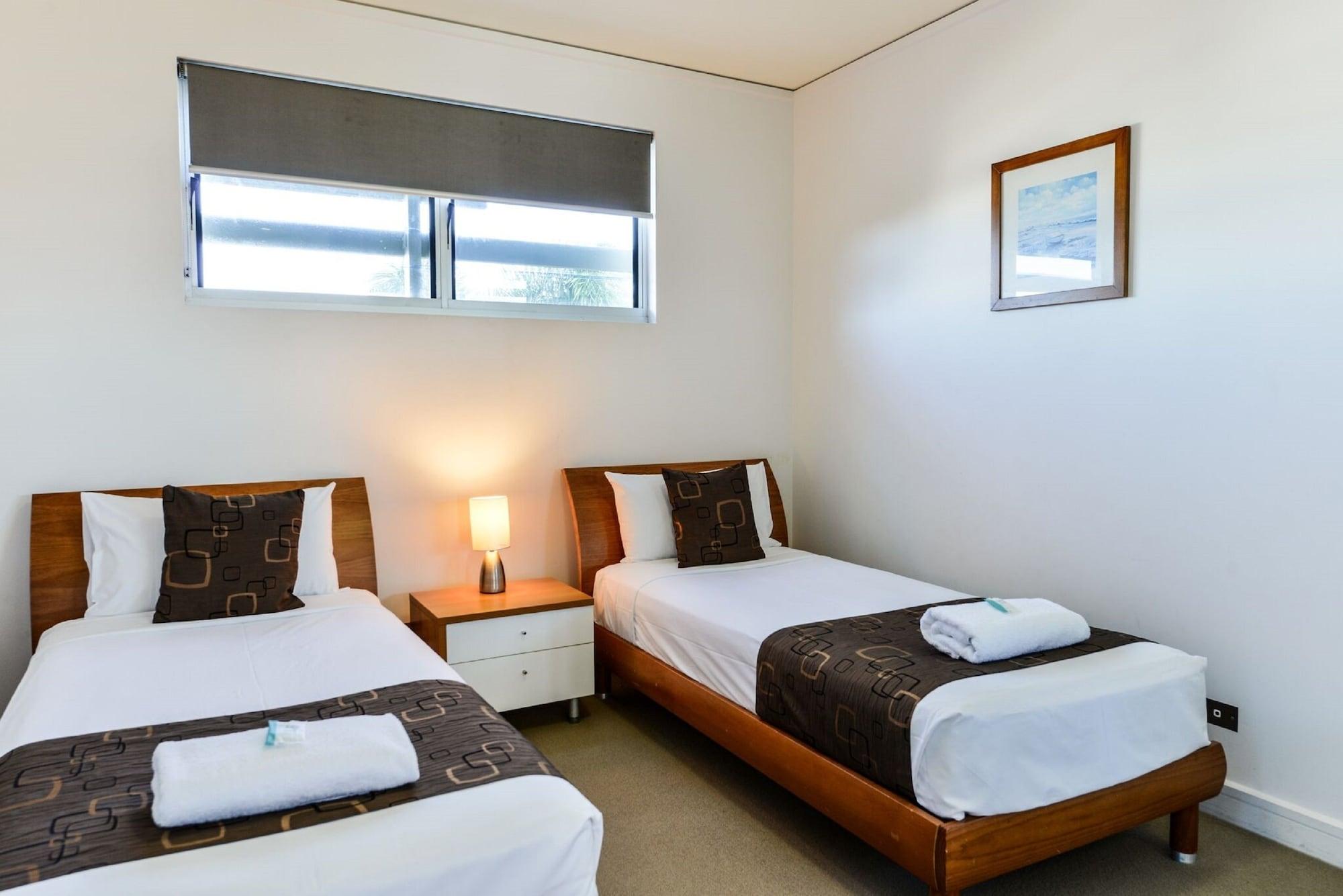 C Bargara Resort Exteriör bild