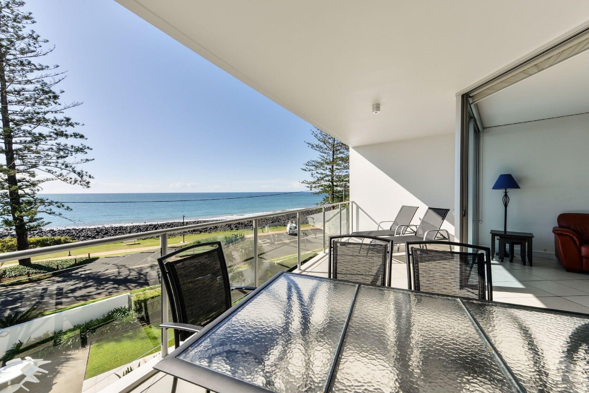 C Bargara Resort Exteriör bild